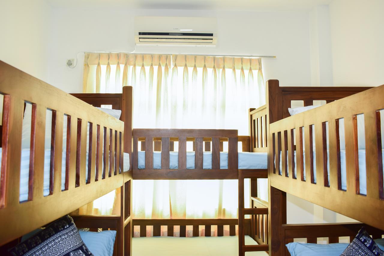 Port View Hostel Colombo Esterno foto